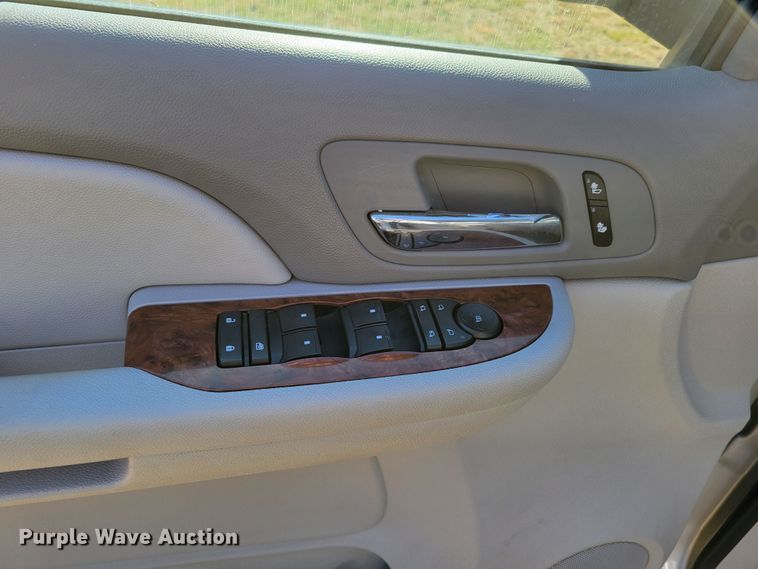 image for item JY9985 2008 Chevrolet Tahoe Hybrid  SUV