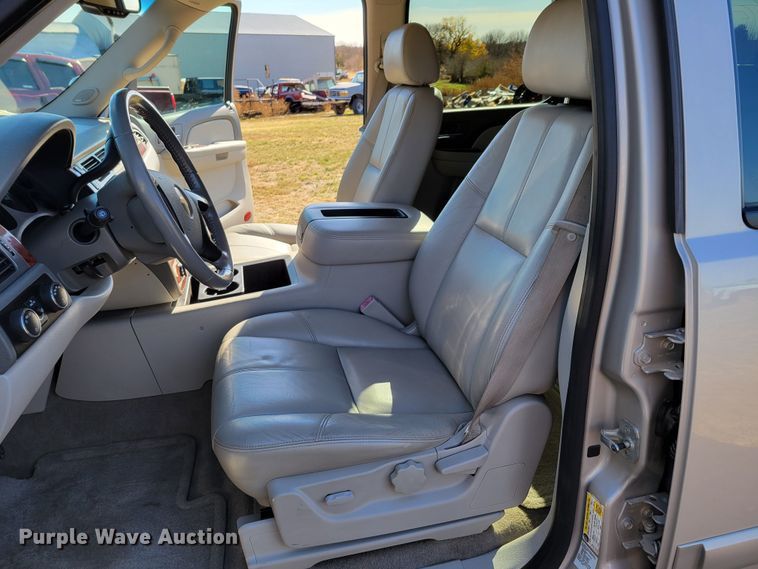 image for item JY9985 2008 Chevrolet Tahoe Hybrid  SUV