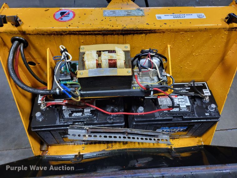 image for item JY9989 2010  pallet jack