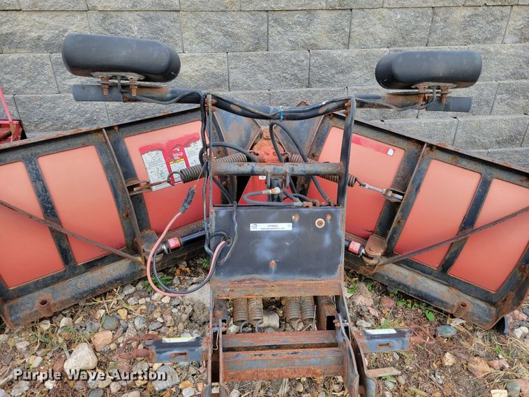 image for item JY9992 (2) Boss 90"W snow plows
