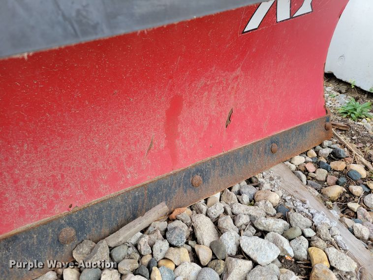 image for item JY9994 (3) Boss SmartShield Power-V XT snow plows