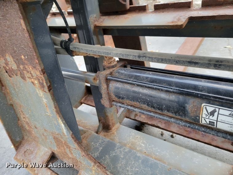 image for item JY9995 (3) skid steer attachments