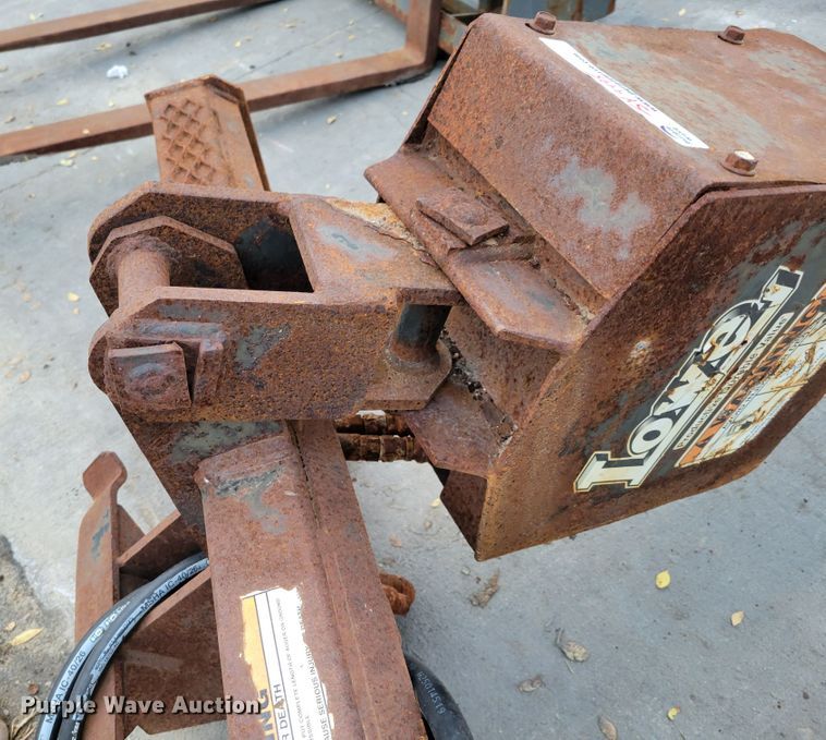 image for item JY9995 (3) skid steer attachments