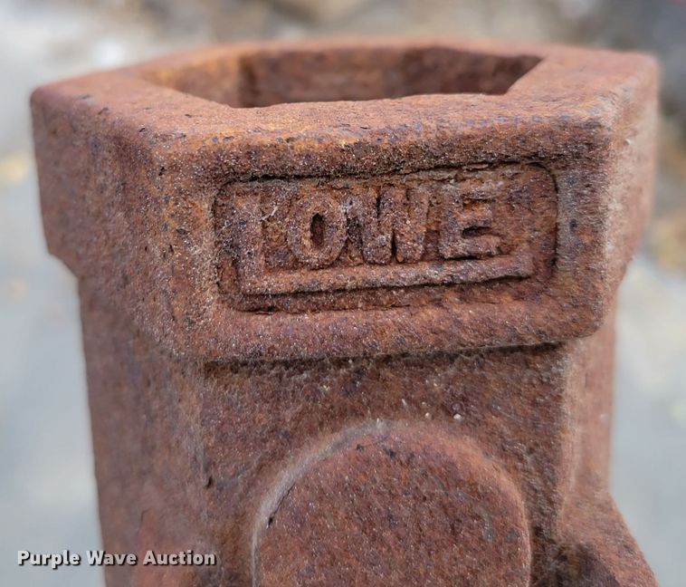 image for item JY9995 (3) skid steer attachments