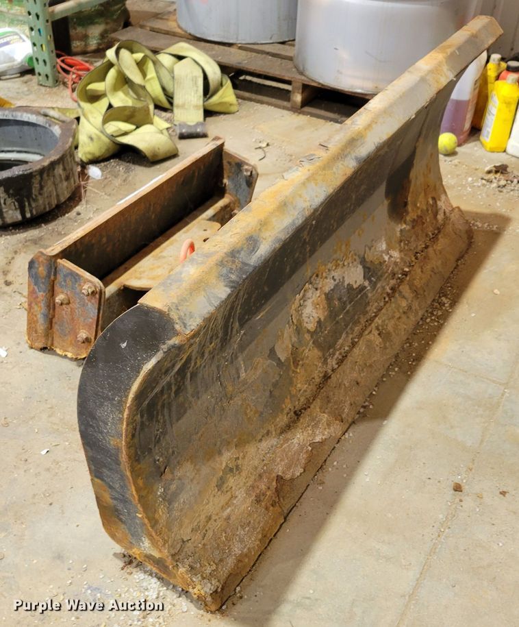 image for item JY9995 (3) skid steer attachments