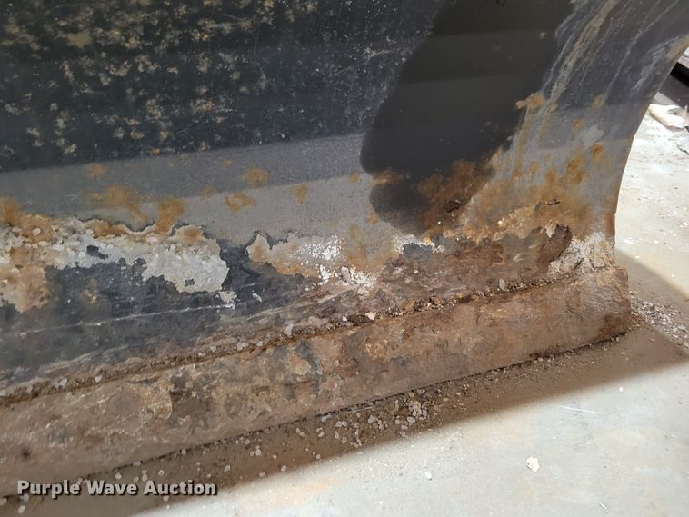 image for item JY9995 (3) skid steer attachments