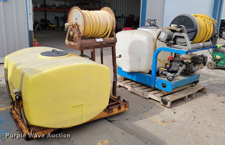 image for item JY9996 (2) sprayers