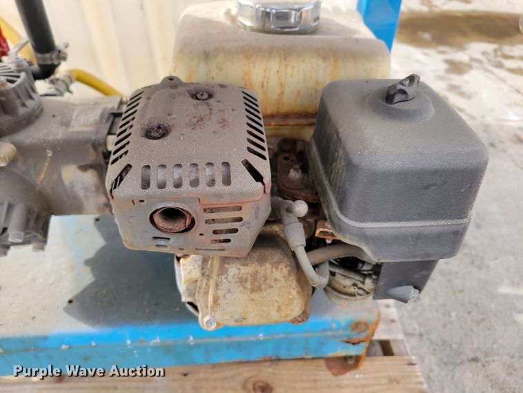 image for item JY9996 (2) sprayers