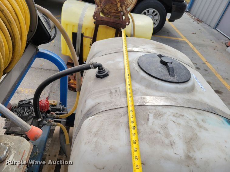 image for item JY9996 (2) sprayers