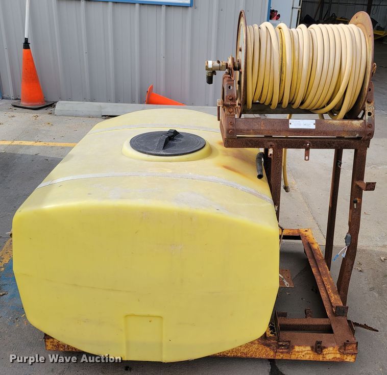 image for item JY9996 (2) sprayers