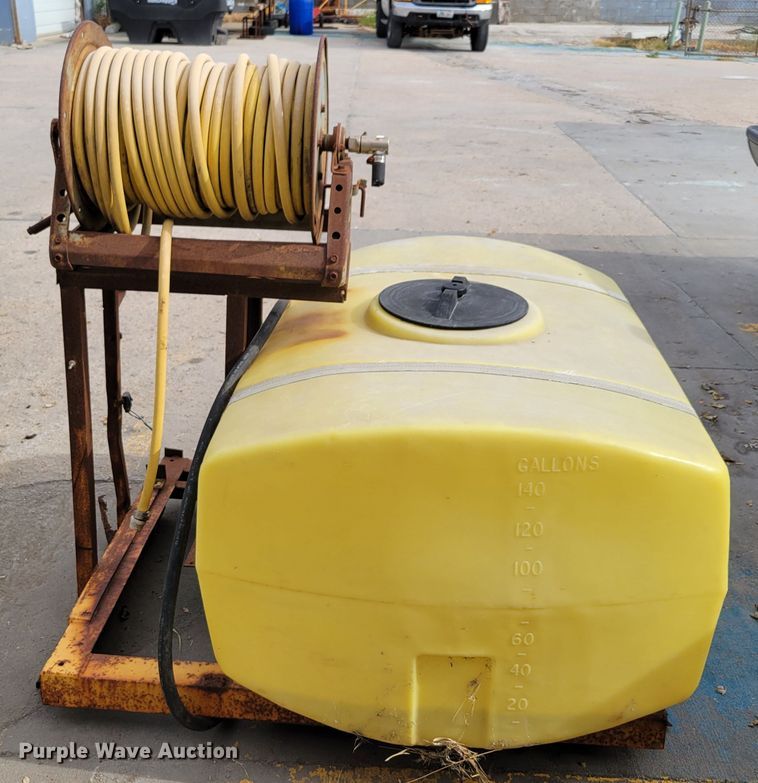 image for item JY9996 (2) sprayers