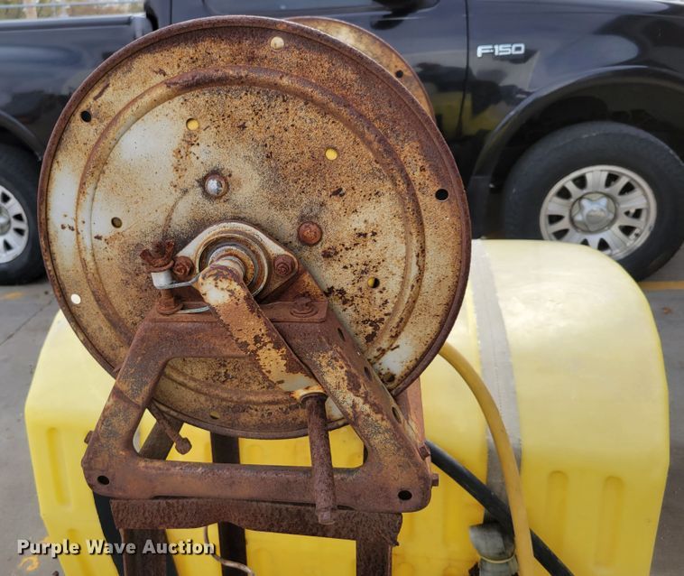 image for item JY9996 (2) sprayers