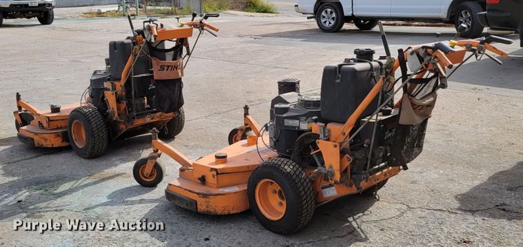 image for item JY9998 (2) Scag ZTR lawn mowers