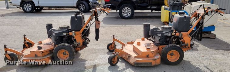 image for item JY9998 (2) Scag ZTR lawn mowers