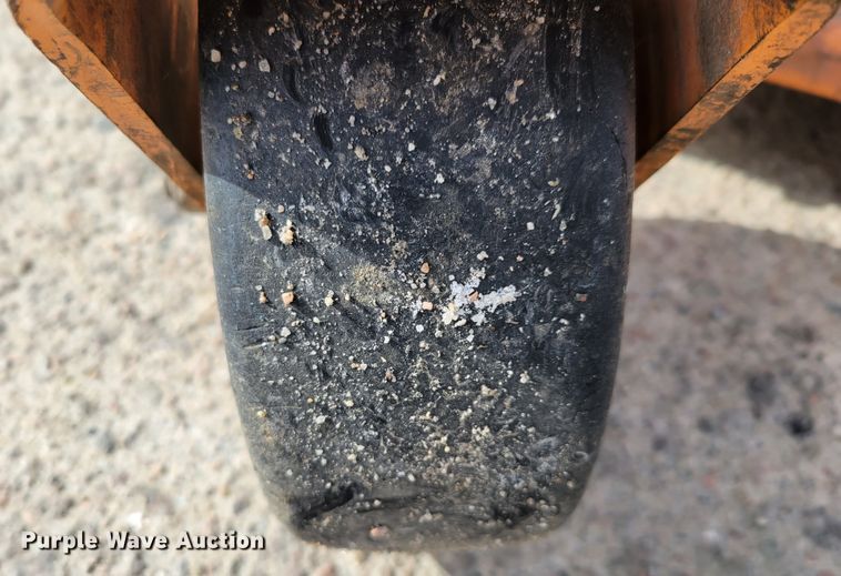 image for item JY9998 (2) Scag ZTR lawn mowers