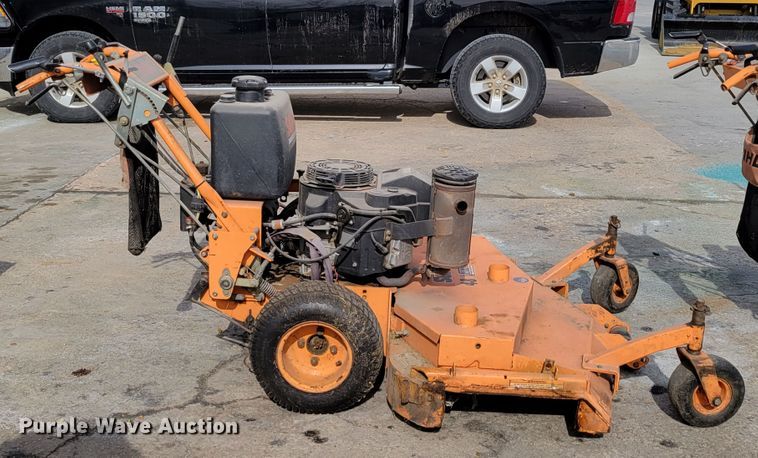 image for item JY9998 (2) Scag ZTR lawn mowers