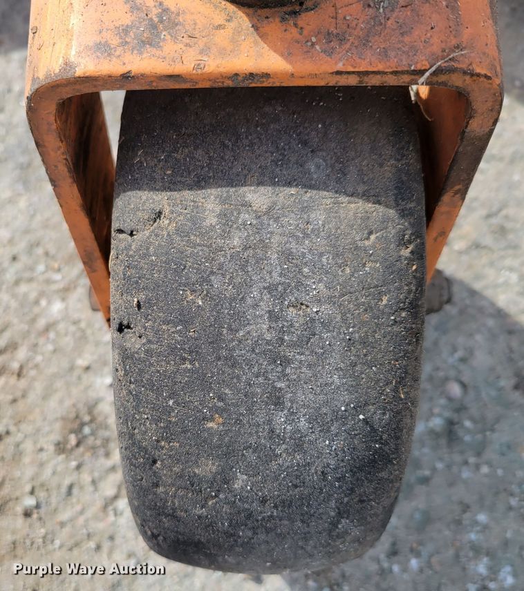 image for item JY9998 (2) Scag ZTR lawn mowers