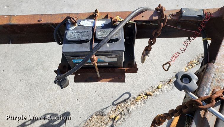 image for item JY9999 1999 Neal Manufacturing  utility trailer