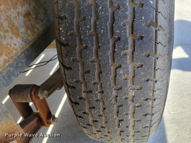 image for item JY9999 1999 Neal Manufacturing  utility trailer