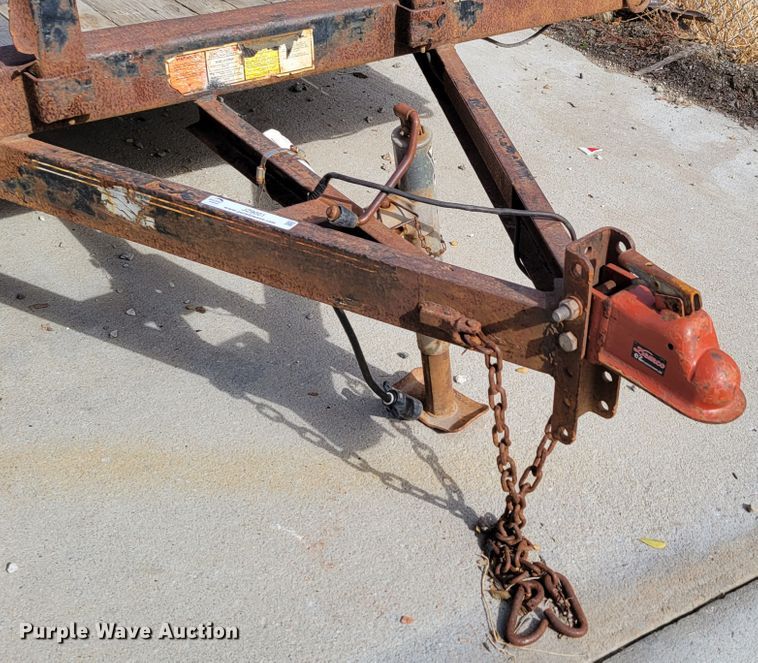 image for item JZ9001 2014 PJ U71  utility trailer