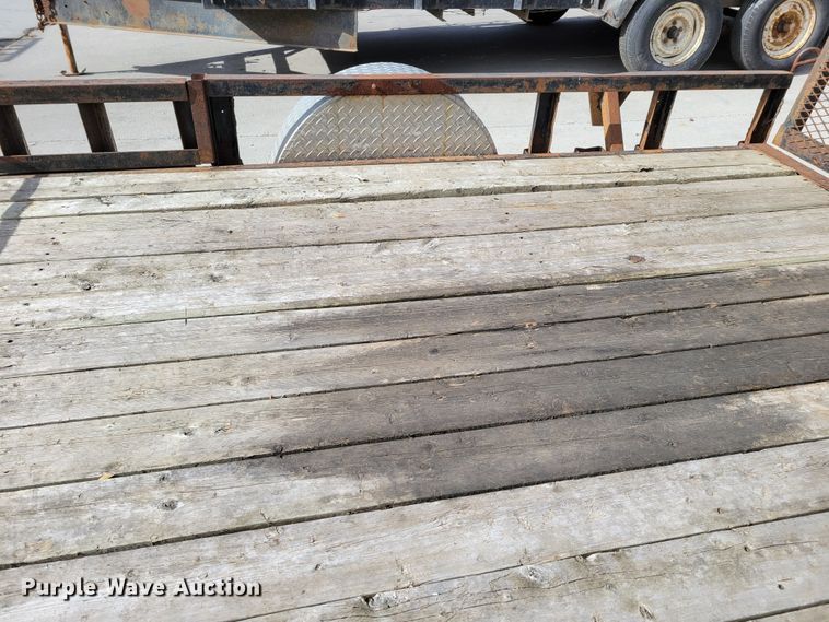 image for item JZ9001 2014 PJ U71  utility trailer