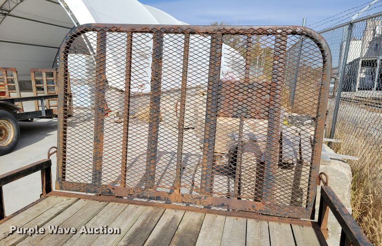 image for item JZ9001 2014 PJ U71  utility trailer