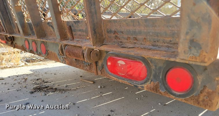 image for item JZ9001 2014 PJ U71  utility trailer