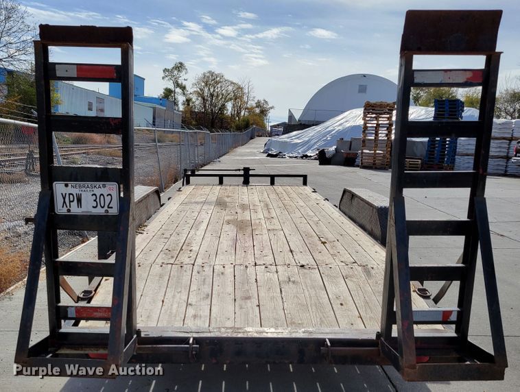 image for item JZ9002 2002 PJ 2600  equipment trailer