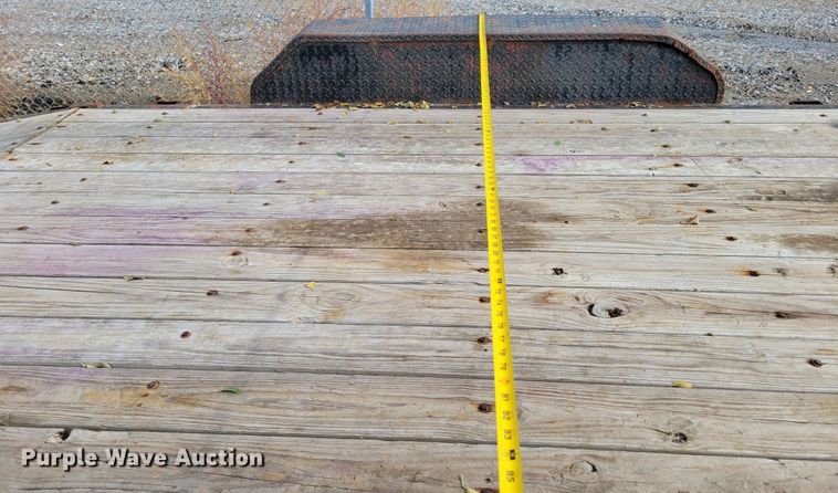 image for item JZ9002 2002 PJ 2600  equipment trailer