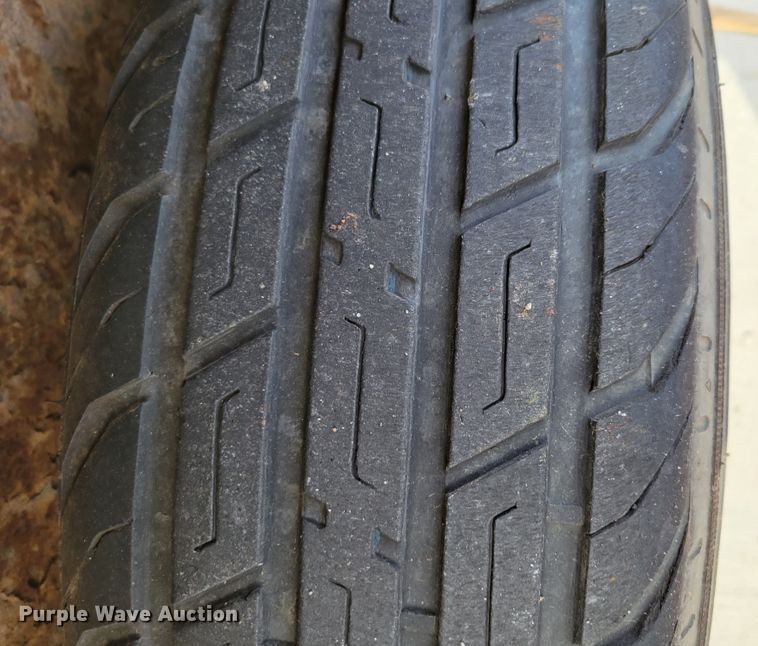 image for item JZ9002 2002 PJ 2600  equipment trailer