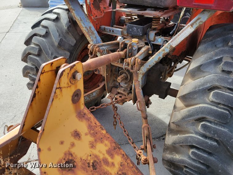 image for item JZ9003 Kubota B7800  MFWD tractor