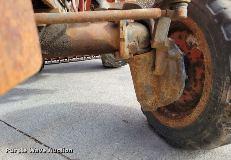 image for item JZ9003 Kubota B7800  MFWD tractor