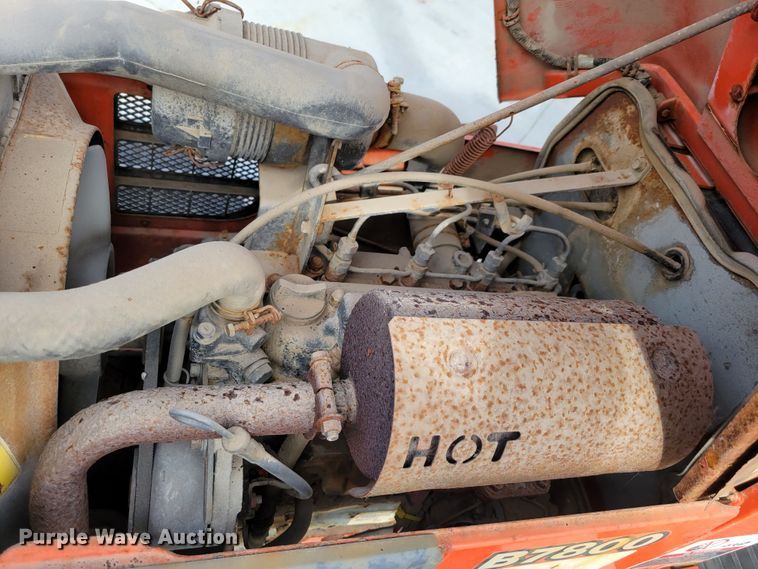 image for item JZ9003 Kubota B7800  MFWD tractor