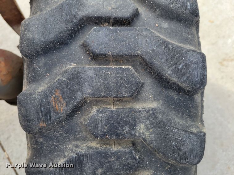 image for item JZ9003 Kubota B7800  MFWD tractor