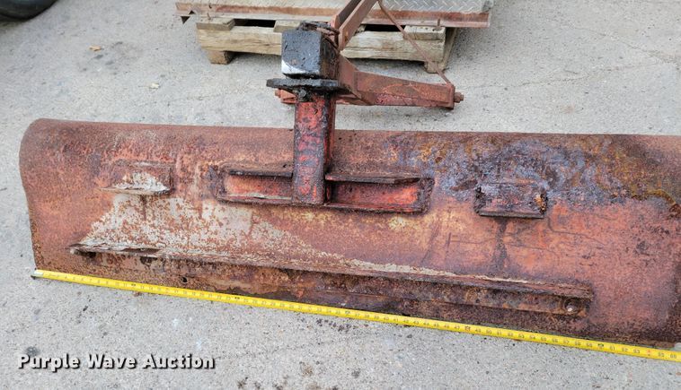 image for item JZ9003 Kubota B7800  MFWD tractor