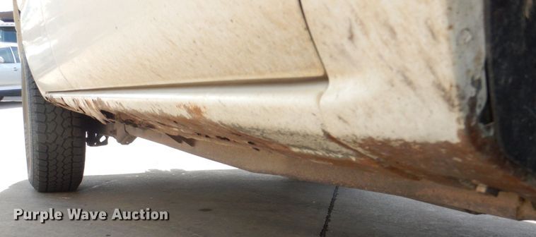 image for item JZ9046 2001 Chevrolet Suburban  SUV