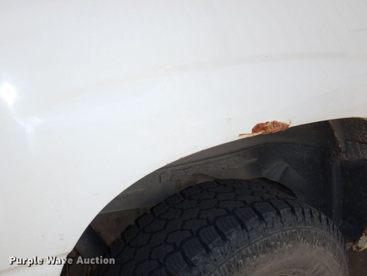 image for item JZ9046 2001 Chevrolet Suburban  SUV