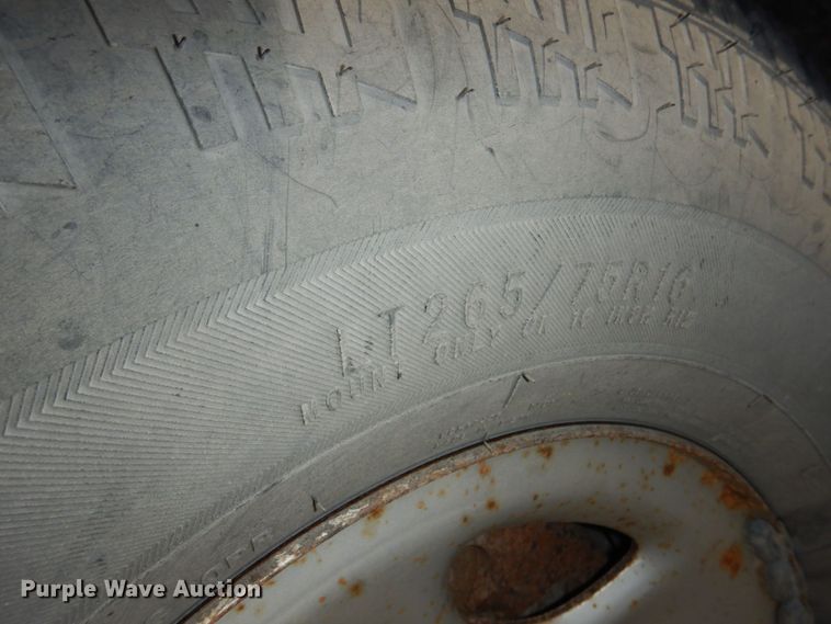 image for item JZ9046 2001 Chevrolet Suburban  SUV