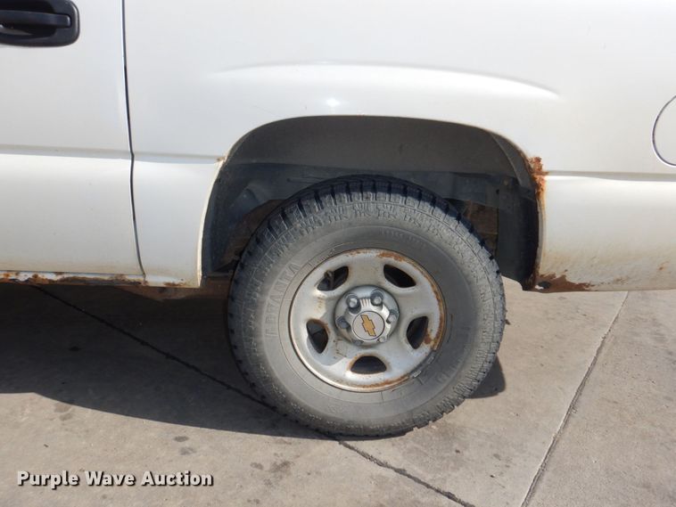 image for item JZ9046 2001 Chevrolet Suburban  SUV