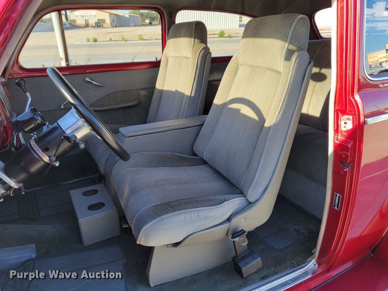 image for item JZ9082 1940 Chevrolet Special Deluxe