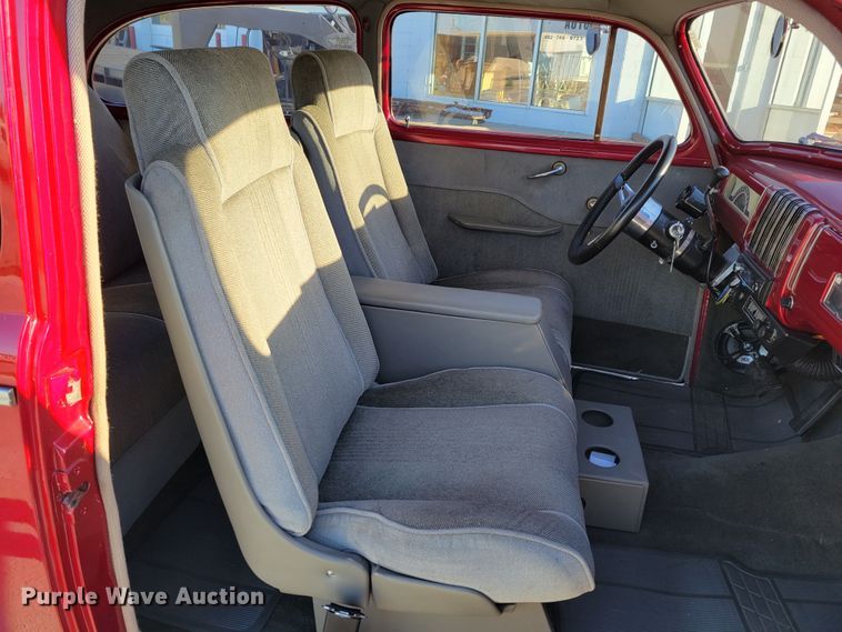 image for item JZ9082 1940 Chevrolet Special Deluxe