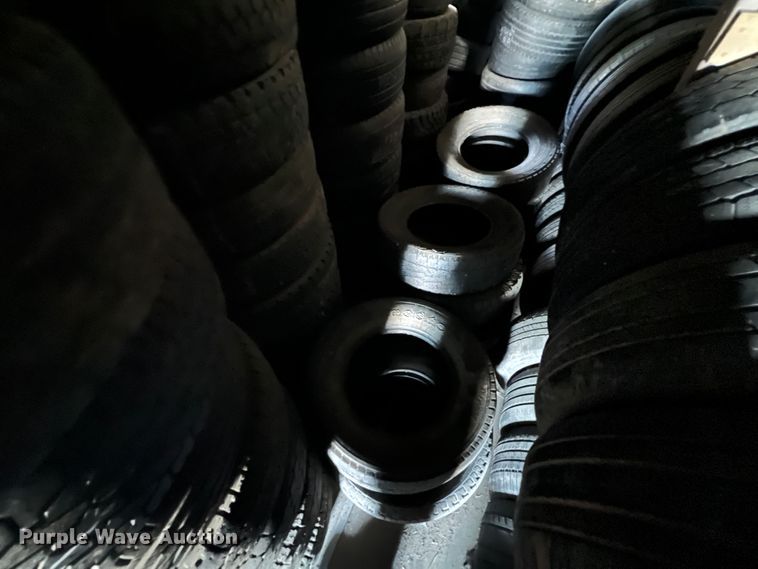 image for item KF9802 Tires