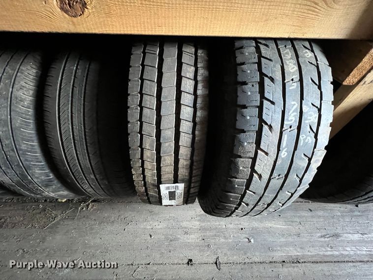 image for item KF9802 Tires