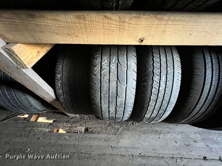 image for item KF9802 Tires