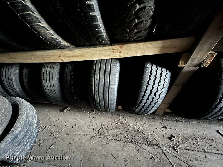 image for item KF9802 Tires