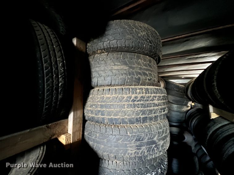 image for item KF9802 Tires