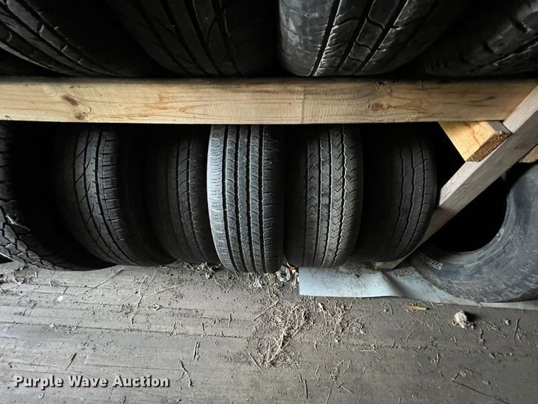 image for item KF9802 Tires