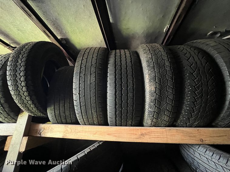 image for item KF9802 Tires
