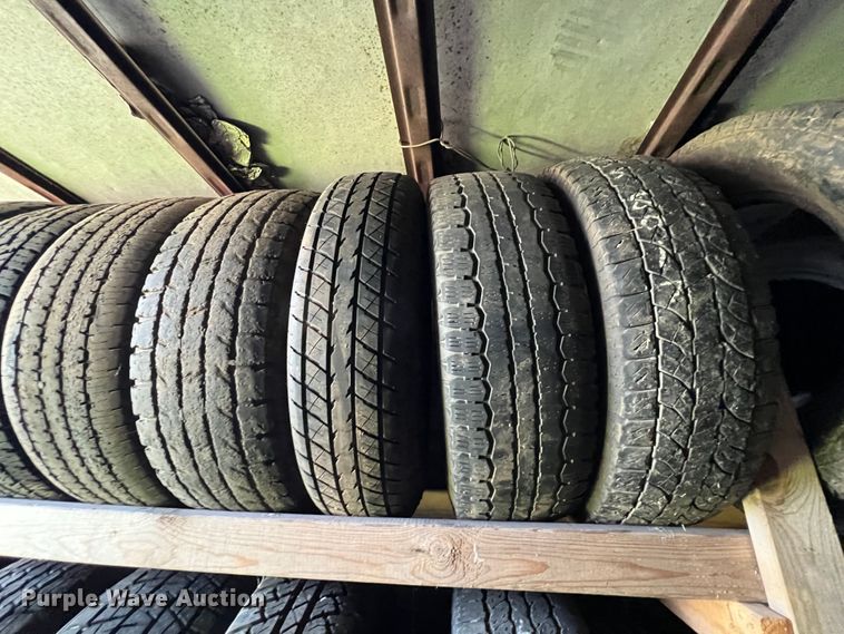 image for item KF9802 Tires