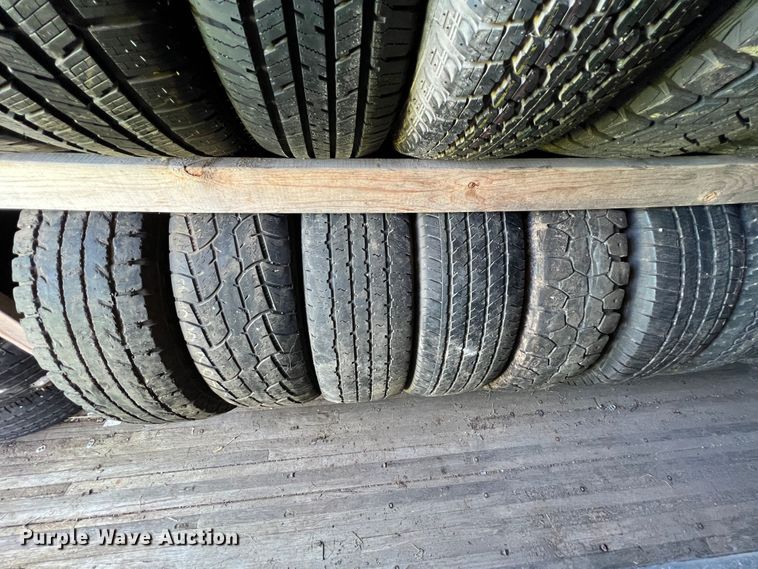 image for item KF9802 Tires